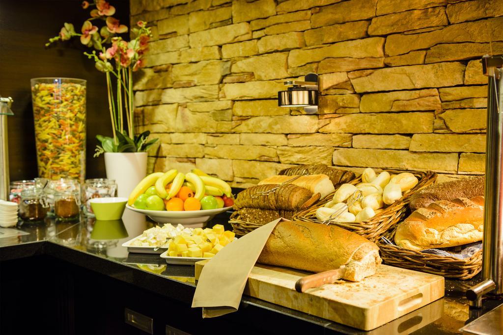 נאלדווייק Fletcher Hotel Restaurant Carlton מראה חיצוני תמונה